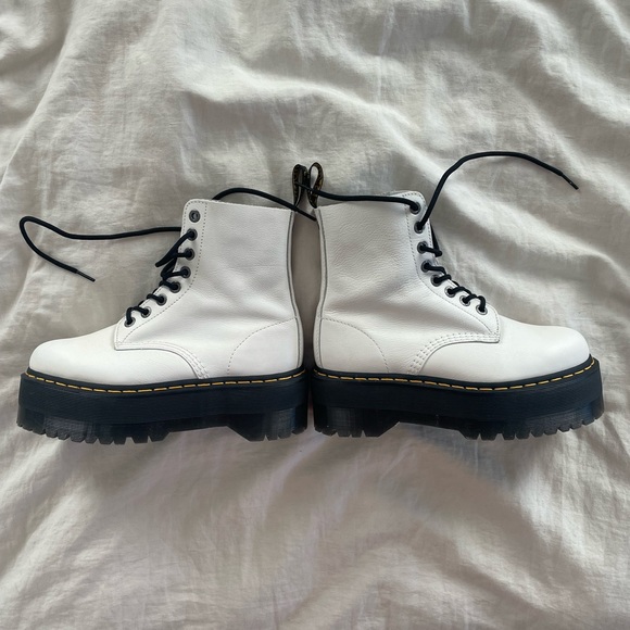 1460 PASCAL MAX LEATHER PLATFORM BOOTS US9 - Picture 3 of 5